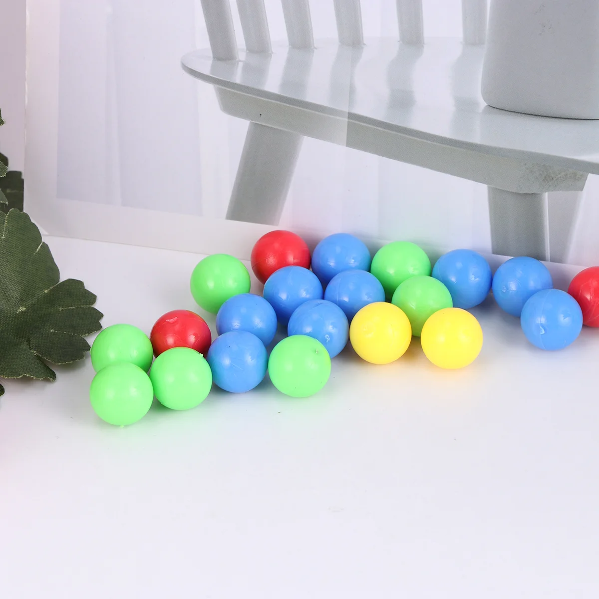 

Game Bouncing Balls Plastic Colorful Games Beads Compatible for Hungry Hippos Swallowing Beads Game Toy (Random Color)