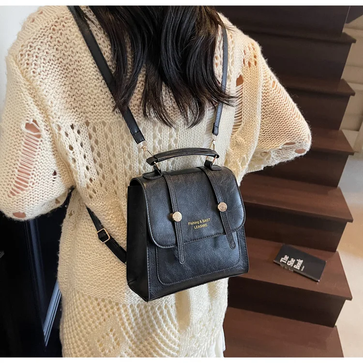 حقيبة ظهر نسائية عصرية بسيطة حضرية متعددة الوظائف حقيبة مربعة صغيرة حقيبة ركاب كتف مزدوج حقيبة كروسبودي