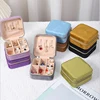 85463-e9c0a9.jpg Boîte à bijoux en velours pour femmes, organiseur de voyage portable avec fermeture éclair, étui de rangement carré pour collier, bague, boucles d'oreilles