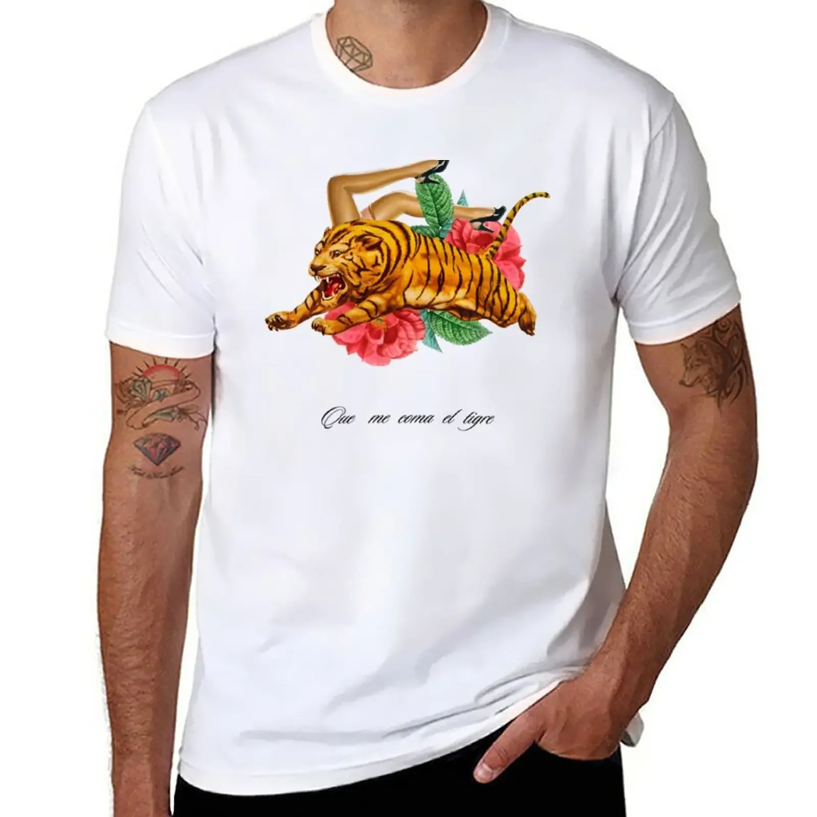 Que Me Coma El Tigre (Lola Flores) Camiseta Claica T-Shirt Summer Top Oversize T-Shirt Oversize Da Uomo