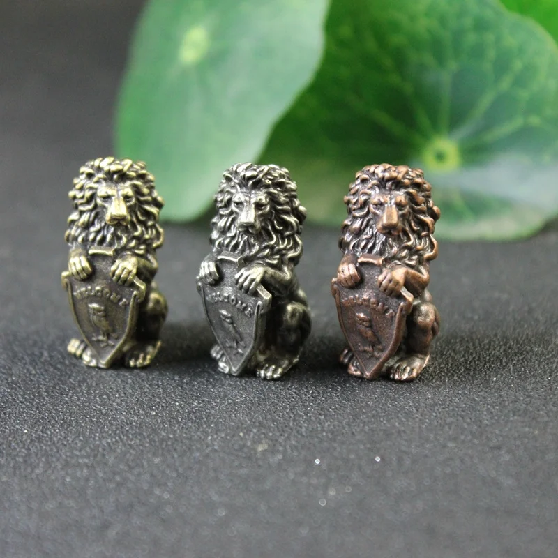 Description Picture 5 of itemLion King Holding Owl Shield Figurine Brass Knife Beads EDC Outdoor DIY Paracord Woven Bracelet Lanyard Pendant Tool Accessories