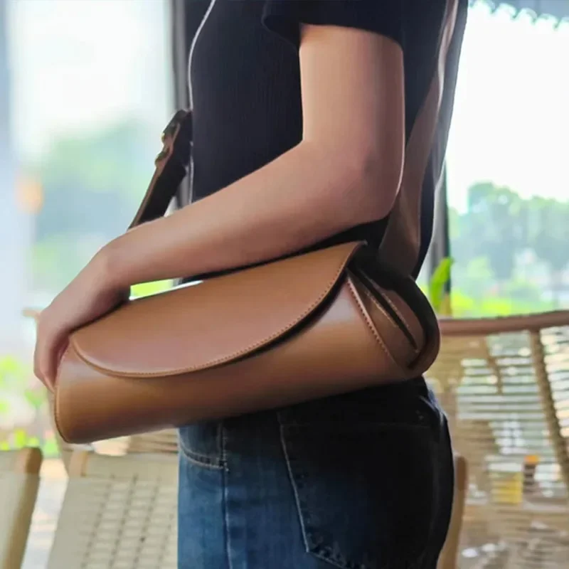 

Europe Fashion Brand Designer Bag Luxury Genuine Leather Cylindrical Women Shoulder Bag 2024 Vintage Trendy Ladies Crossbody Bag