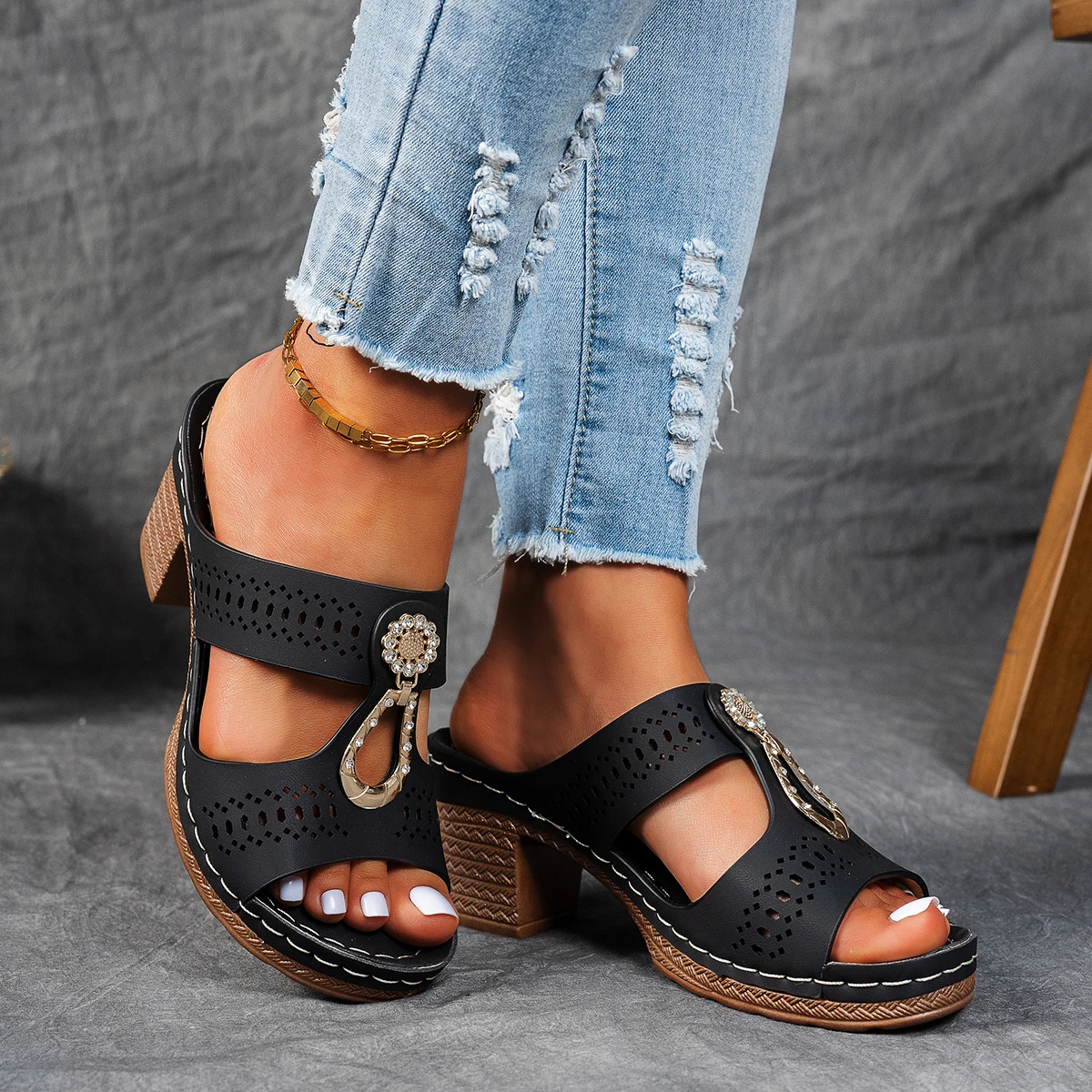 Women's Summer New Simple and Comfortable High Heels Sandals Rhinestone Decorate Slip on Fish Mouth Chunky Heel Beach Slippers