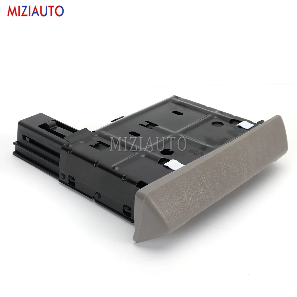 

Пепельница для приборной панели Ford F250 F350 F450 F550 2005 2006 2007