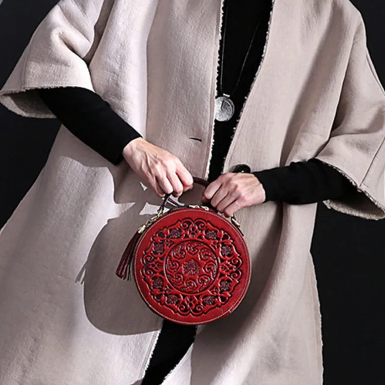 

2024 Summer Women's Shoulder Bag Artistic Style Genuine Leather Crossbody Handbag Cowhide Small Round Tote Fashionable Elegant
