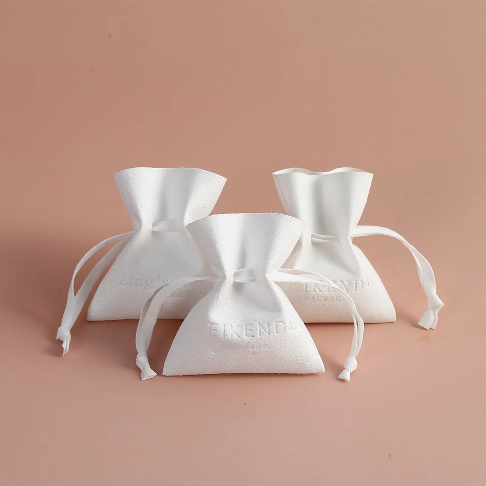 100 Stück personalisierte weiße Geschenkbeutel mit Logo und Kordelzug, individuelle Schmuckverpackungsbeutel, schicke kleine Mikrofaser-Umschlagtaschen – Detail 8