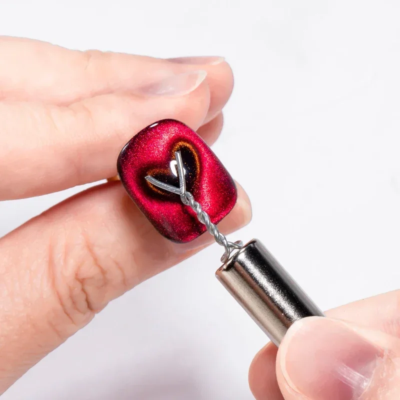 1PC Shape of A Heart Effect Cat Magnetic Stick for Cat Eye UV Gel LED Nail Polish with Iron Wire Creating Manicure Tools