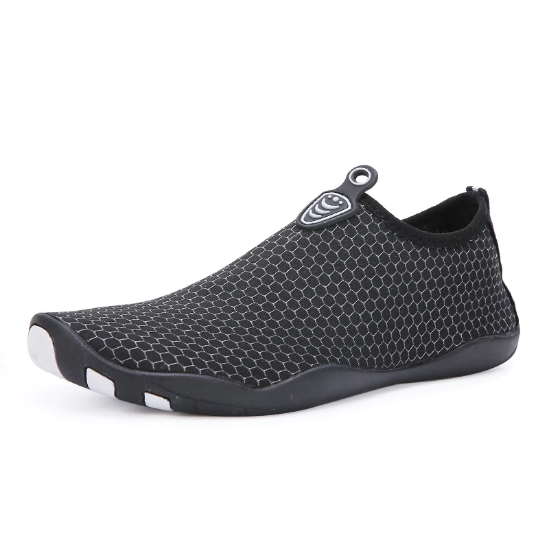 Men's Quick-Dry Barefoot Water Sports Shoes for Beach and Hiking Activities