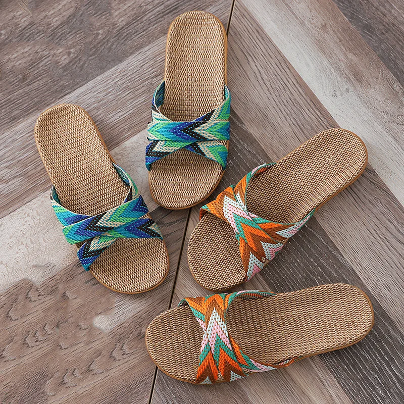 Шлепанцы Comemore женские для дома, повседневные сланцы, блестящие сандалии, разноцветная искусственная кожа, летняя обувь для дома, 2024