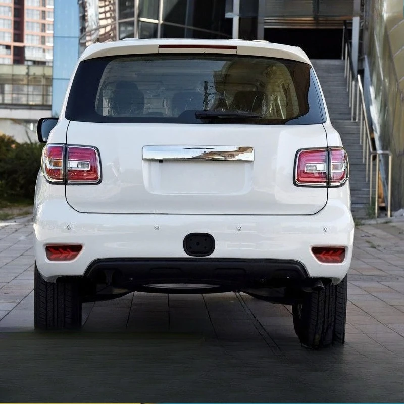 For Nissan Patrol 2012-2019 Car LED Rear Bumper Light Reflector Rear Fog Light Modified Driving Brake Dynamic Turn Signal Lamp detail image 2