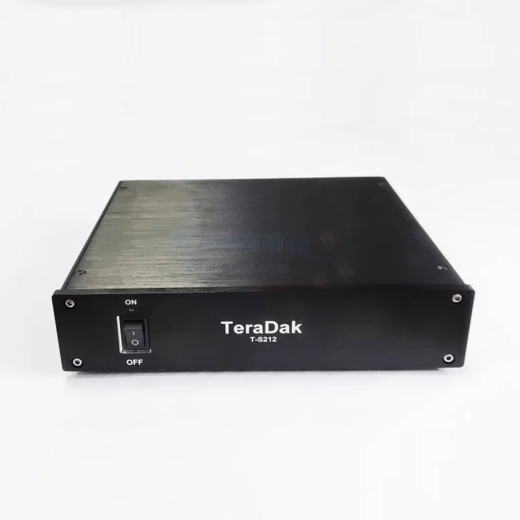 

TeraDak TS212 волшебный линейный преобразователь OCXO / TCXO гигабитный SFP трансивер LC фотоконвертер многорежимный
