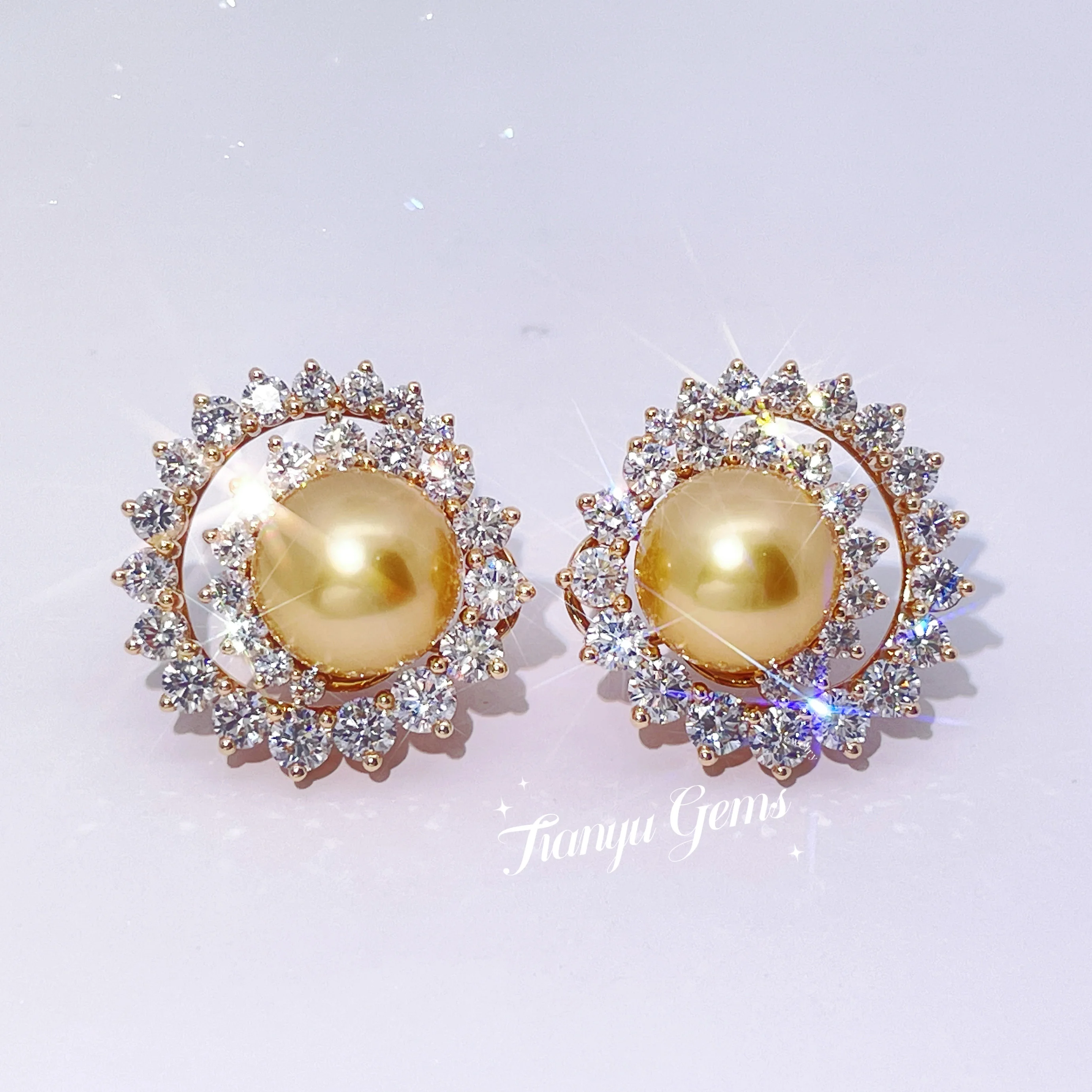 Рисунок 2 - Женские серьги-гвоздики из 18-каратного желтого золота