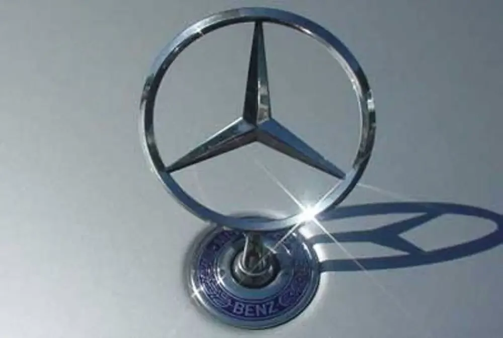 car logo Star Bonnet Badge For Benz C E S Class W204 W205 W212 W213 W211 W220 W222 W223