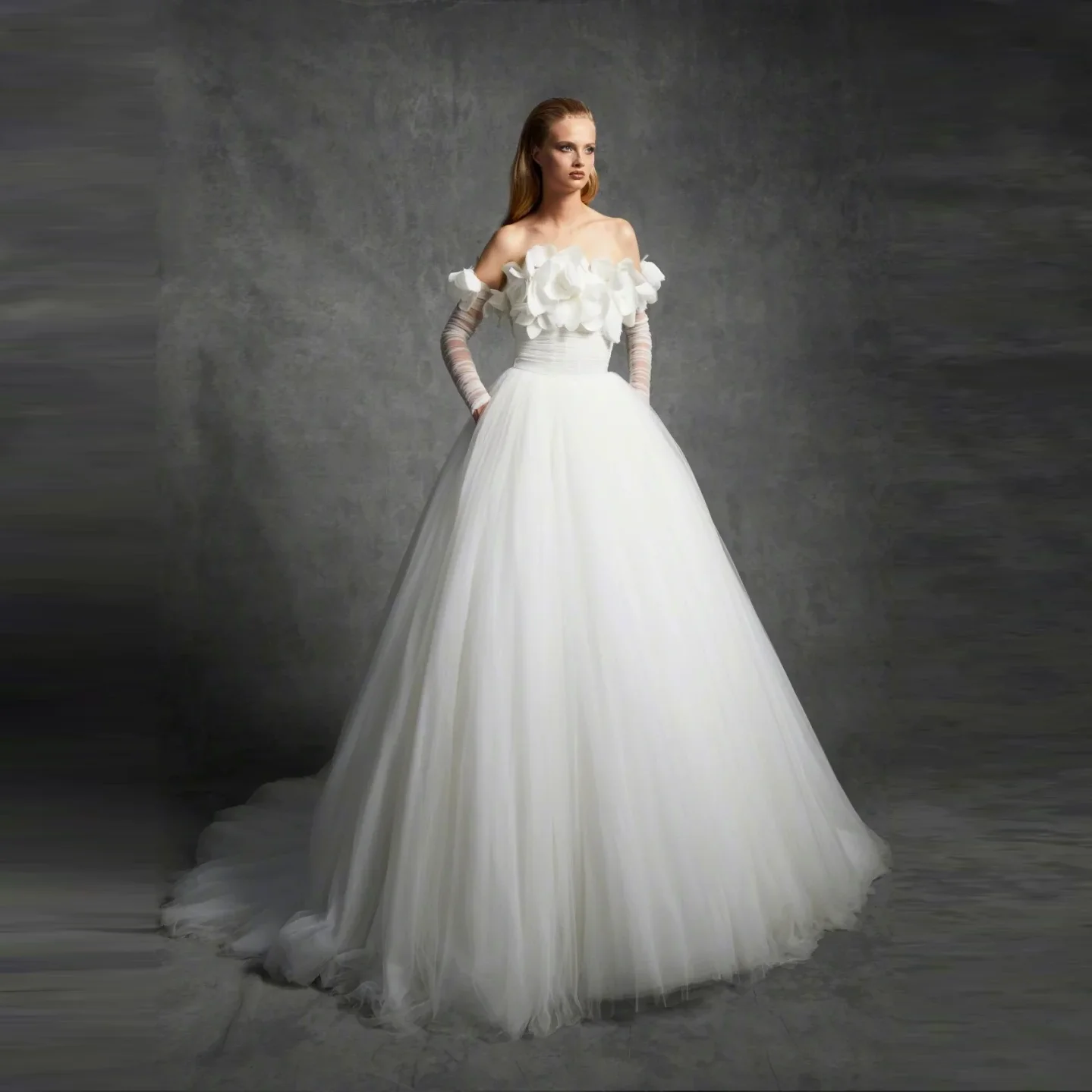 

3D Floral Bridal Dresses A Line Strapless Dubai Arabian Wedding Gowns فساتين السهرة Romantic Wedding Gown with Sleeves Tulle