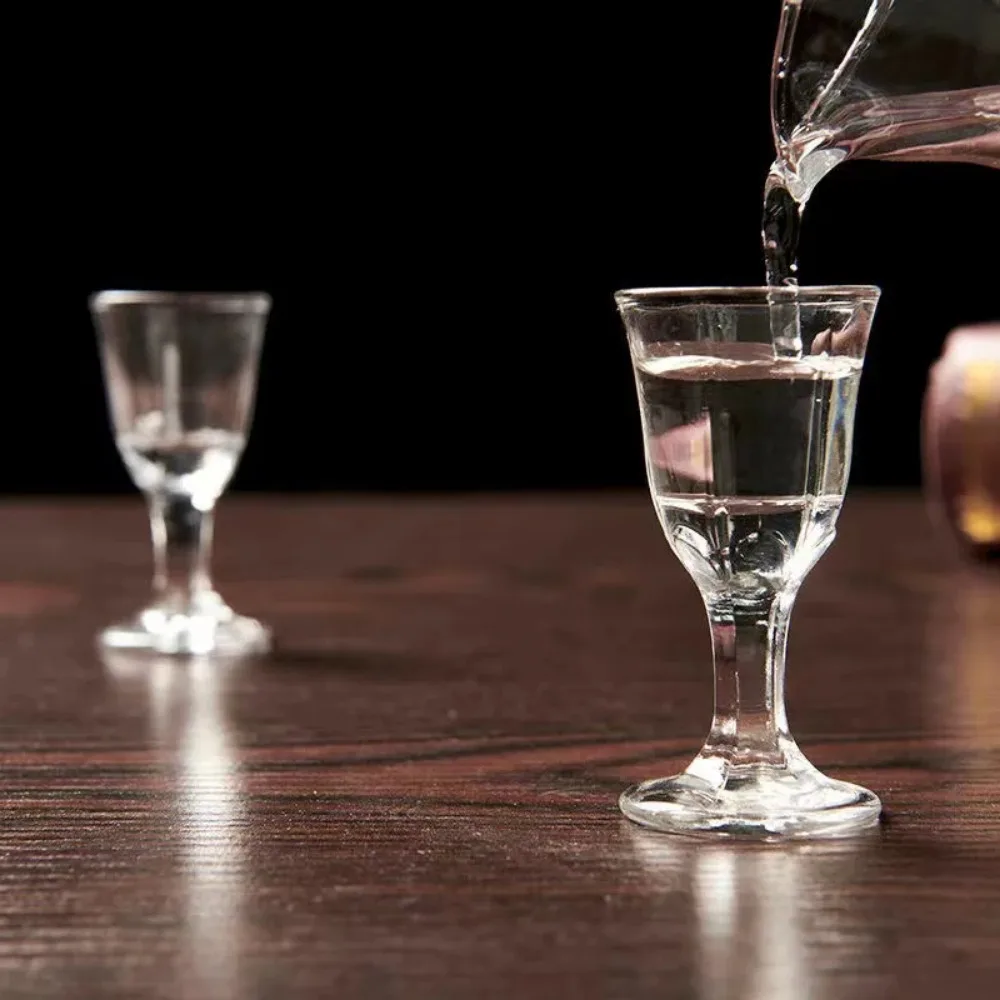 Wine Cup Small Capacity Tall Glass Baijiu Goblet Spirits Transparent Qinglian Drinkware