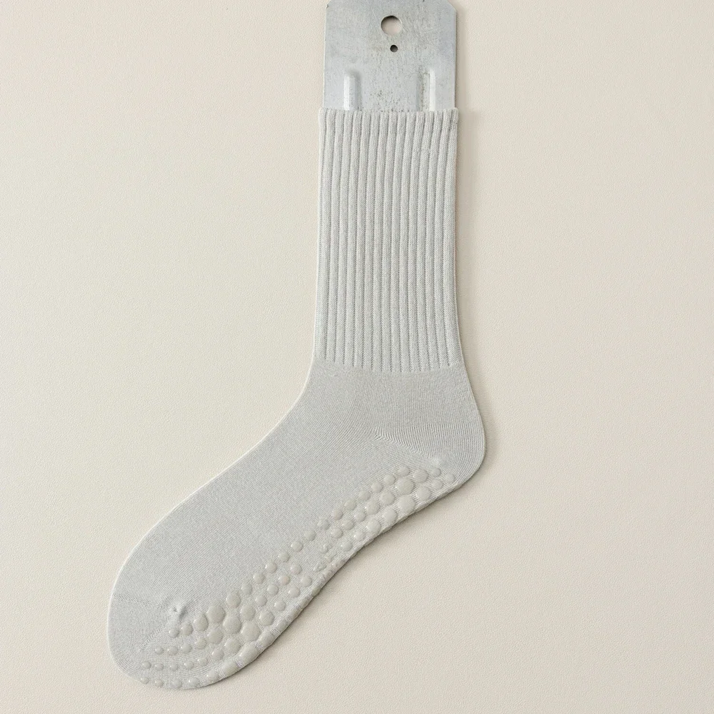 4 pairs light grey