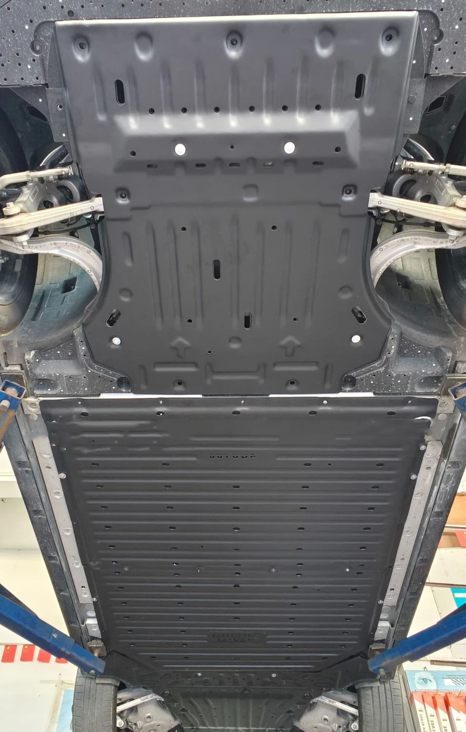 car engine motor battery protection plate Chassis armor shield for zeekr 009 auto modify refit