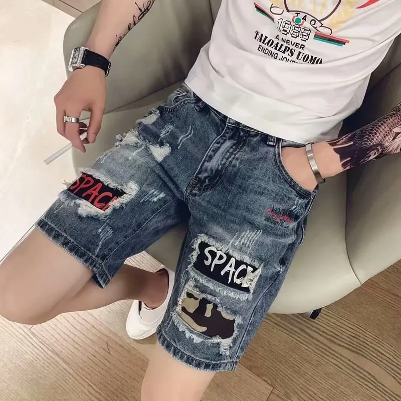 Wholesale 2022 New Summer Ripped Hole Denim Jeans Men's Korean Brand Half Cropped Pants Scraped Personalized Beggar Short Pants