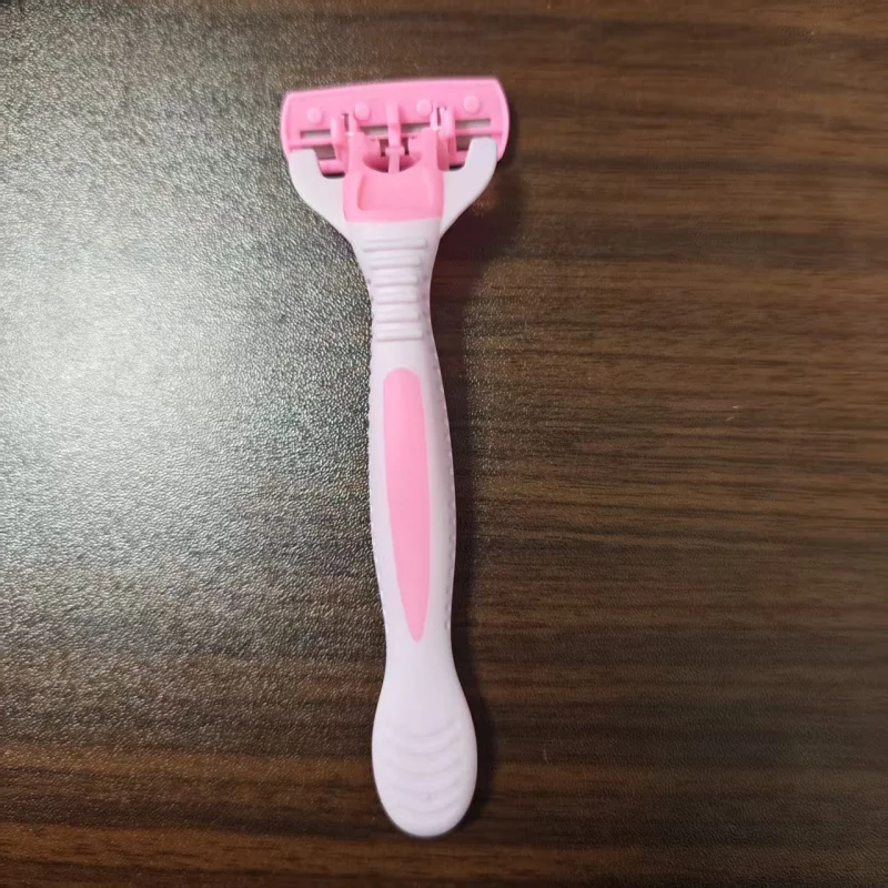 1개의 손잡이 + 7개의 칼날/남녀공용 수동 안전 면도기 6중 스테인리스 스틸 제모 면도 교체 가능한 면도날