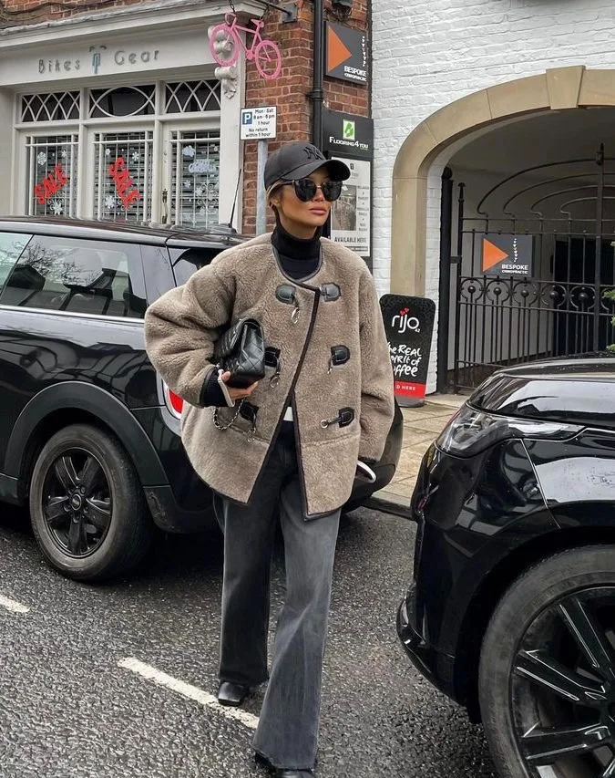 Рисунок 2 - Куртка женская демисезонная из искусственного шерсти