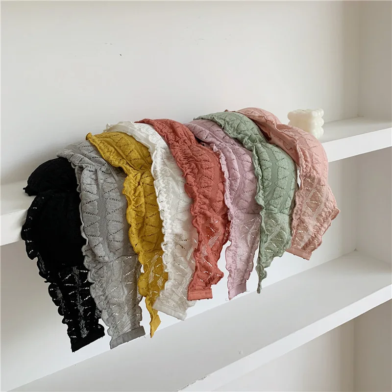 2021 Female Summer Crop Tank Top Women Fashion Deep V Lace Bras Embroidery Floral Tank Top Bra Wrapped Chest Camisole Padded Bra