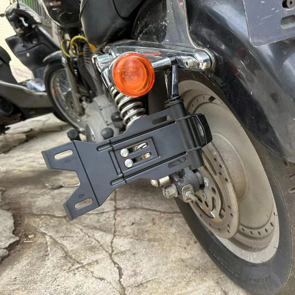 Side mounted license plate for Dyna bikes