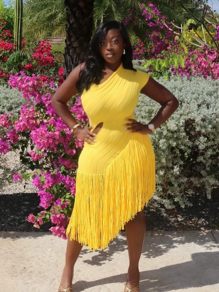 Fashion Yellow Knitted Irregular Dress Women Elegant Hollow Out Tassel Splicing Halter Sleeveless Vestido Summer Lady Club Gowns 3