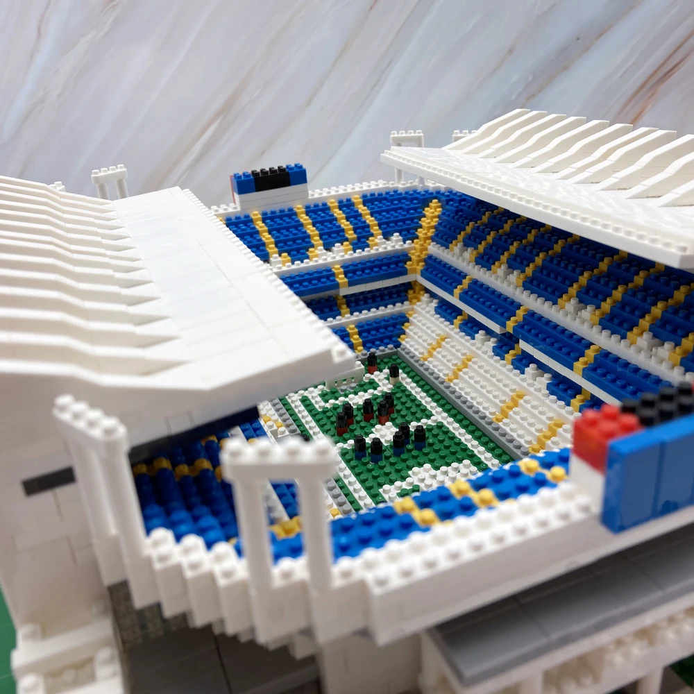Ultra-Detailed Football Stadium DIY Building Blocks Set - Sports Enthusiast’s Collectible Kit & Ideal Gift