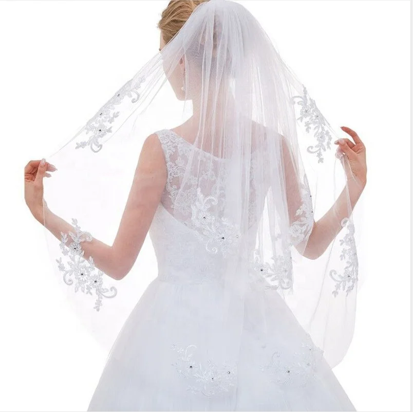 

Hot Sale Women's Short 2 Tier Lace Wedding Bridal Veil With Comb