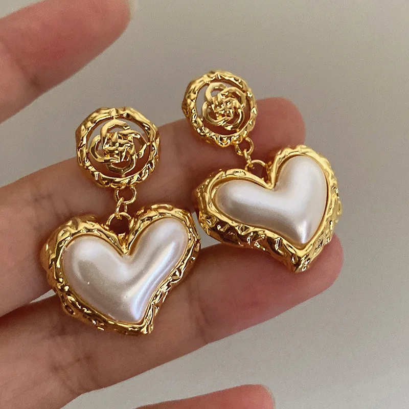 French Elegant Sweet Retro Romantic Heart-Shaped Pendant Earrings Fashion  Simple Fold Flowers Pearl Earring Women Jewelry Gifts