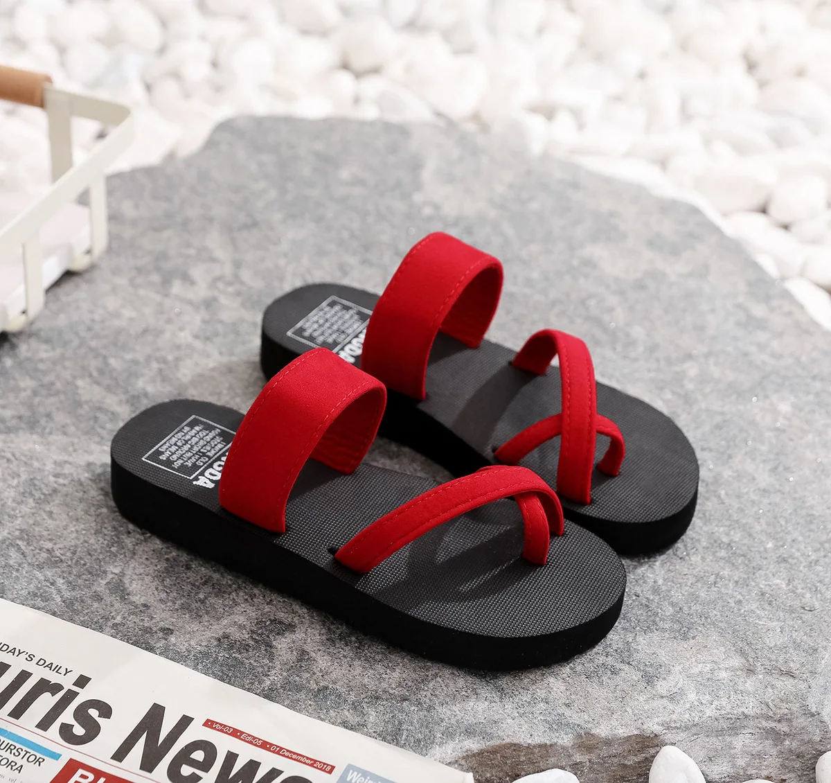 Women Slippers Summer Outdoor Light Weight Cool Shoes Ladies Flat Flip-flop Non-slip Basic Home Slippers Pantuflas Mujer — view 2