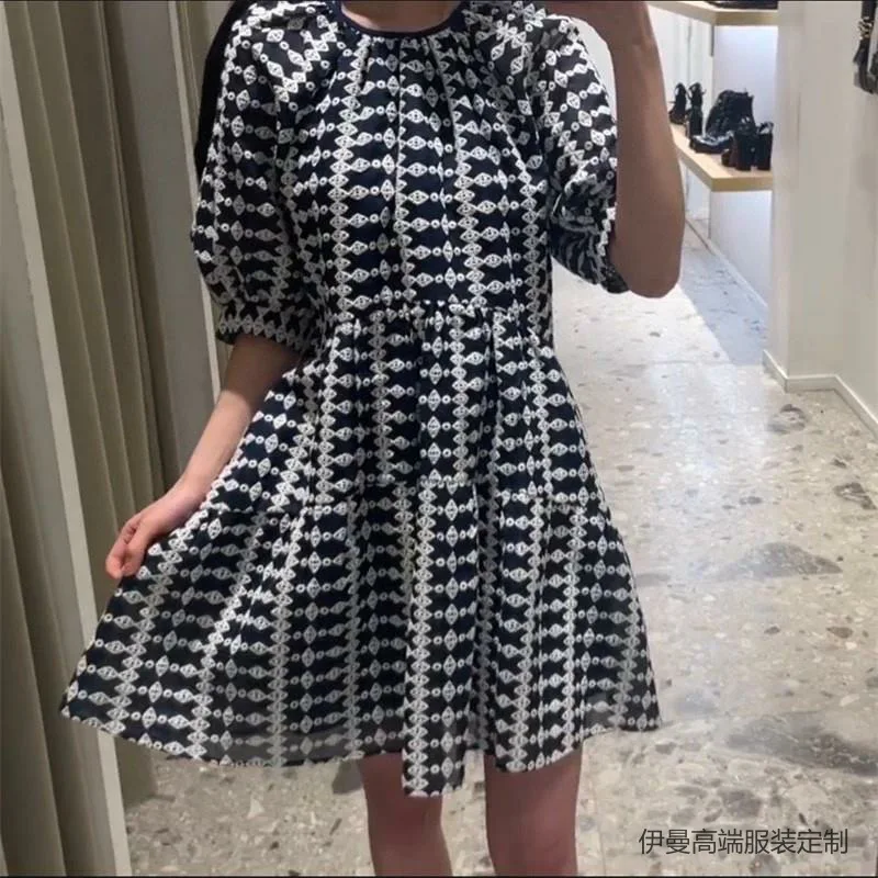 

French Elegant Light Luxury M Family Spring/Summer New Vintage Ladies Style Embroidered A-line Open Back Bubble Sleeve Dress
