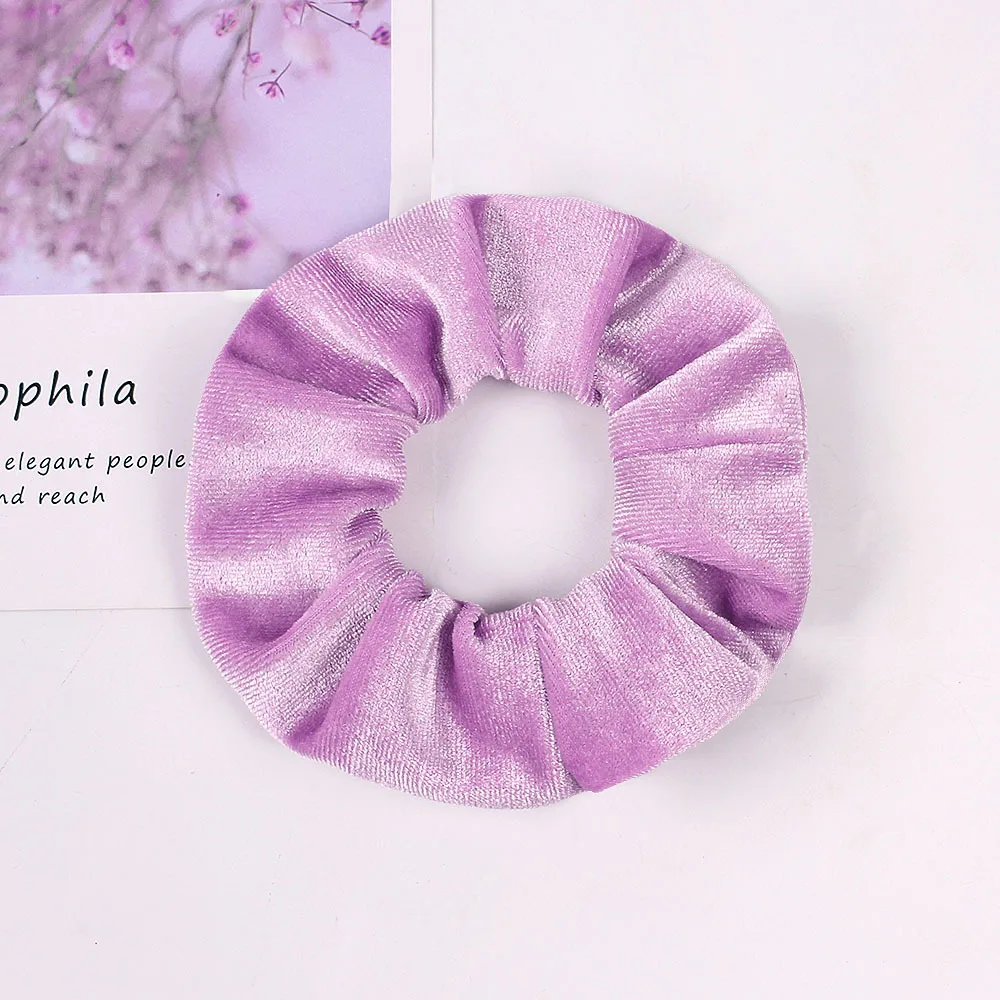 Elegant Velvet Scrunchie – Stylish Elastic Hair Accessory