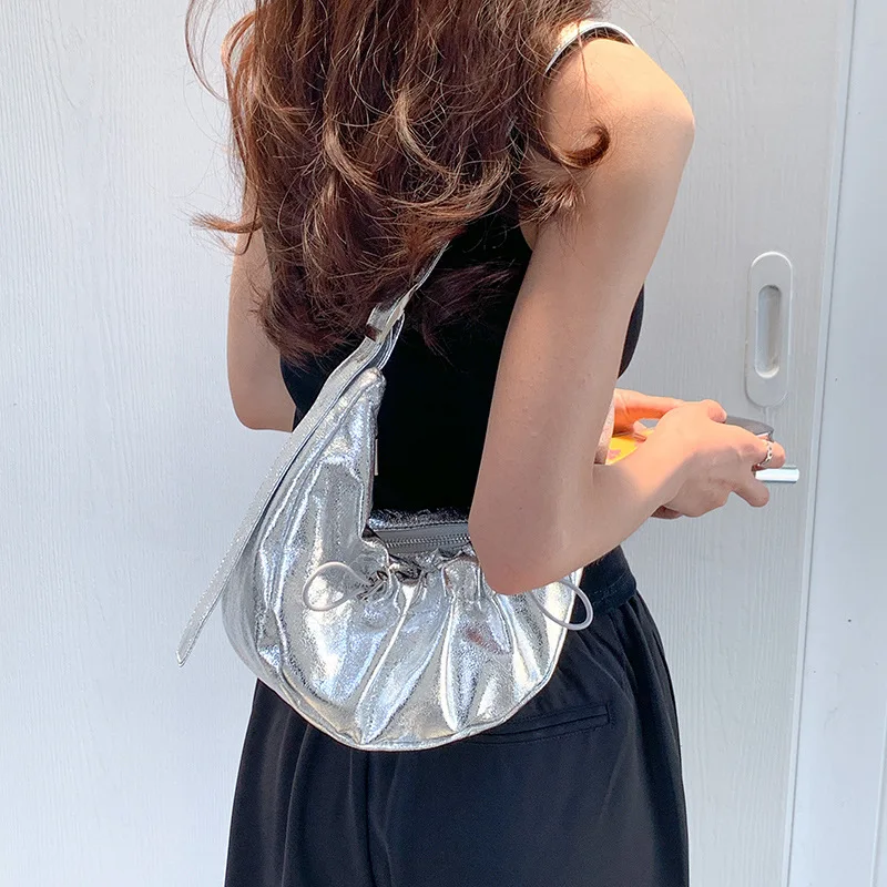 

Denim Crescent Shoulder High-end Pleated Silver PU Dumpling Bag Women's Niche Underarm Bag