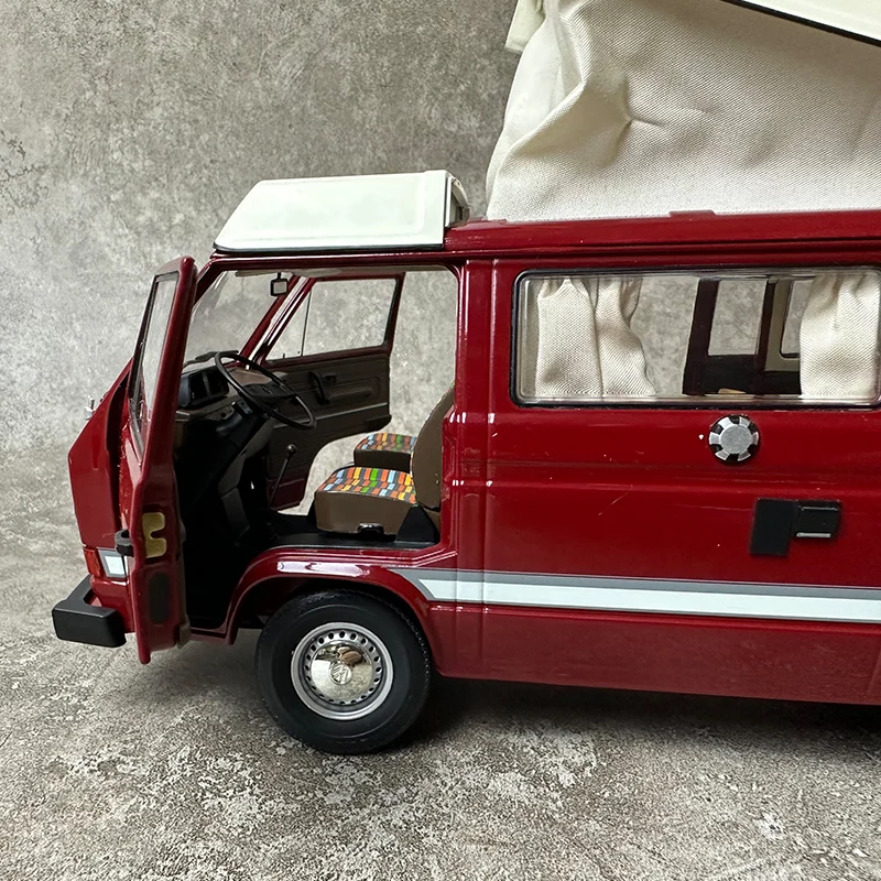 Die Cast 1/18 Scale T3a Camper VW Camping Bus Alloy Van Model
