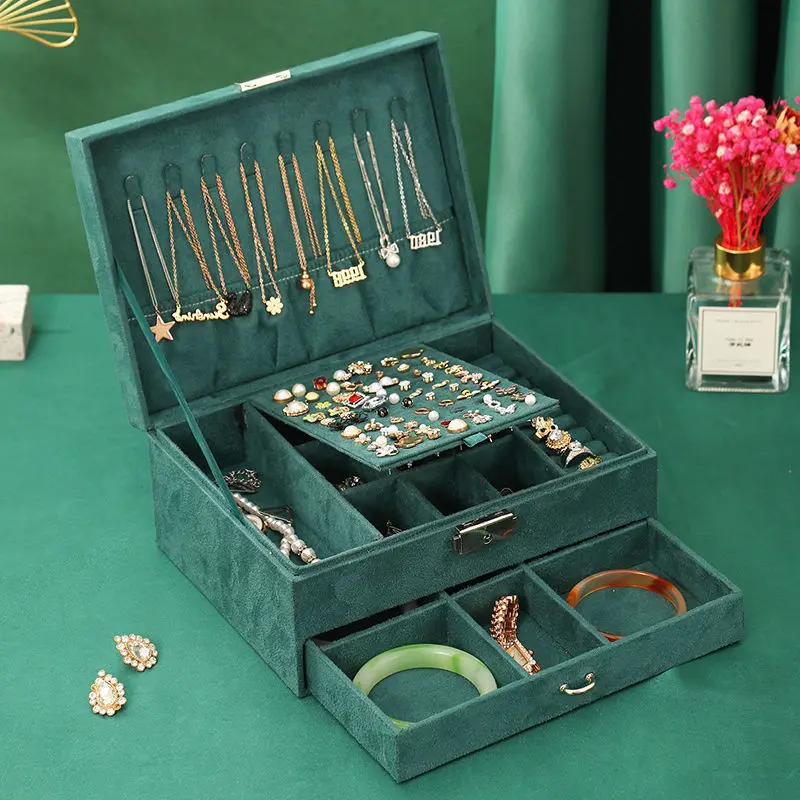 

Retro High Quality Velvet 3 Layer Jewelry Box With Large Capacity Dark Green Jewelry Storage Box Lockable Portable Packaging