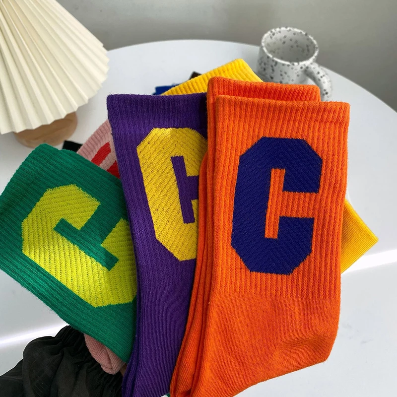 

Candy Color Big Alphabet C Print Cotton Socks Academic Style Hip Hop Skateboard Sport Sock Fashion Letter Pattern Students Soxs