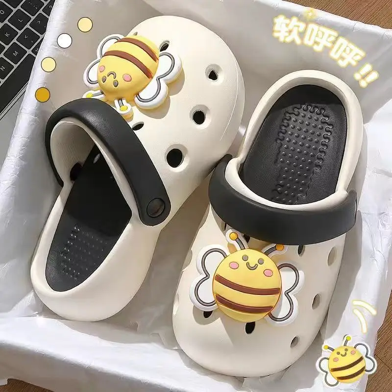 Thick-soled hole shoes women's summer 2024 new outer wear seaside beach cute cartoon little bee bag head sandals