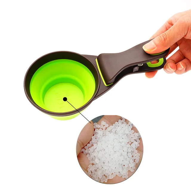 Foldable silicone pet food spoon, multifunctional cat food spoon with clip sealing, measuring pet food spoon 3