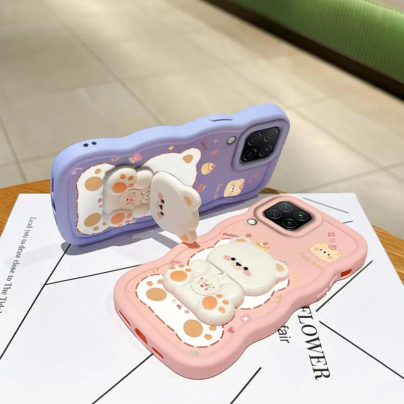 Wavy Silicone Phone Case with Naughty Cat Bracket Design