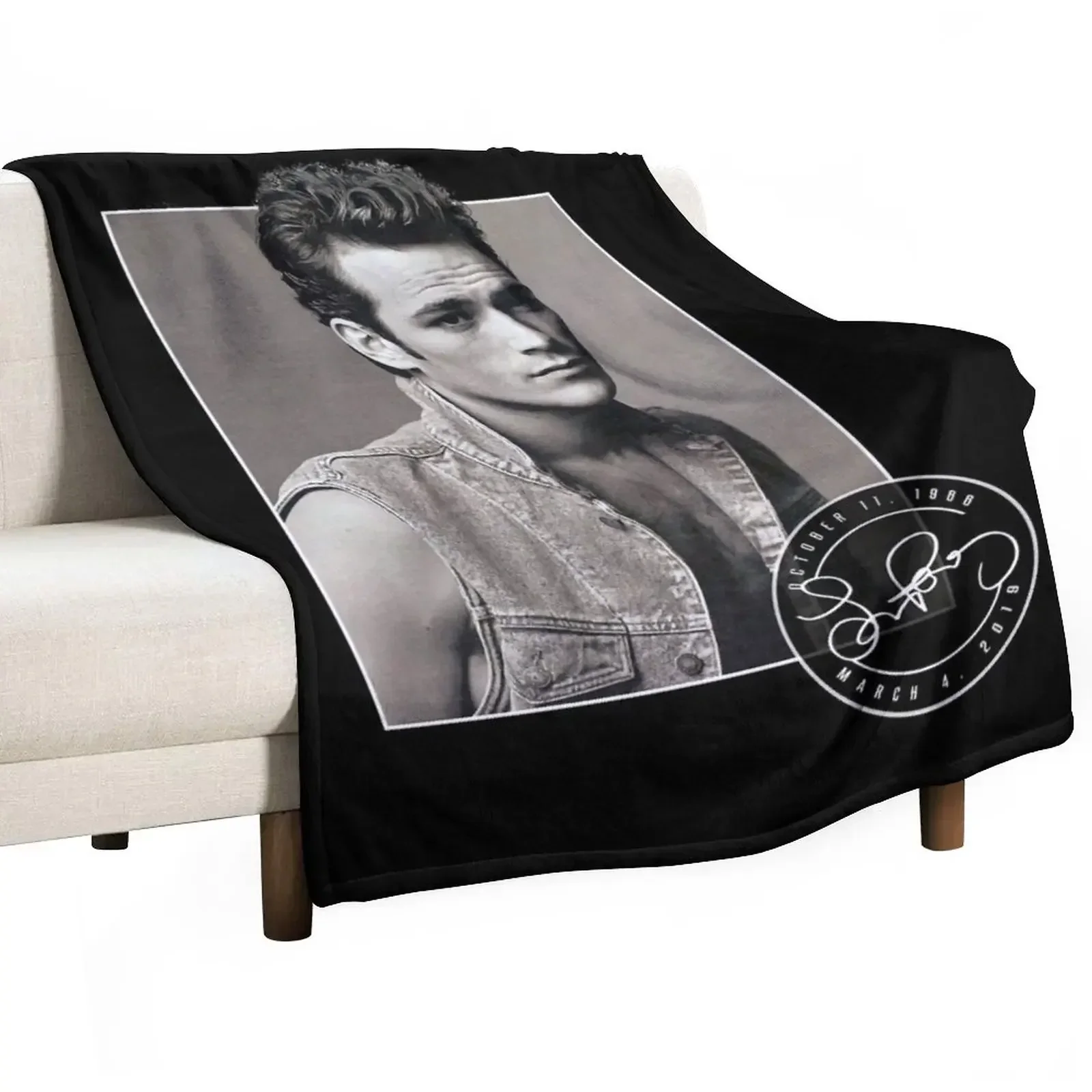 

Gifts Idea Luke Perry Rip Tribute Christmas Throw Blanket Sofa Quilt warm winter Blankets