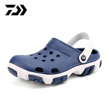 

2022 New Daiwa Fishing Shoes Spring Summer Beach Sandals Non-Slip Wading Shoes Men Outdoor Breathable Slipper Camo Soft Sandals