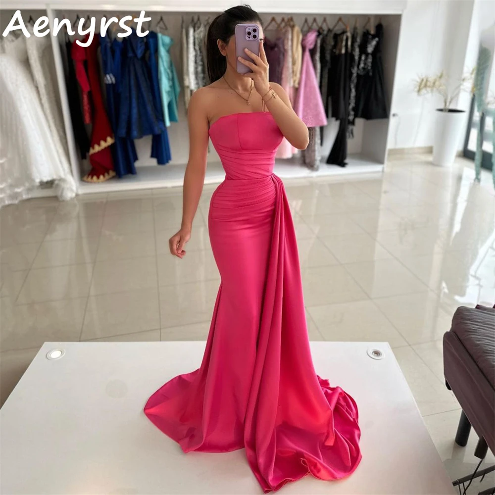 

Aenyrst Saudi Arabia Sexy Mermaid Strapless Prom Dresses Satin Pleated Bodycon Evening Gowns Sweep Train Dinner Party Dress 2024