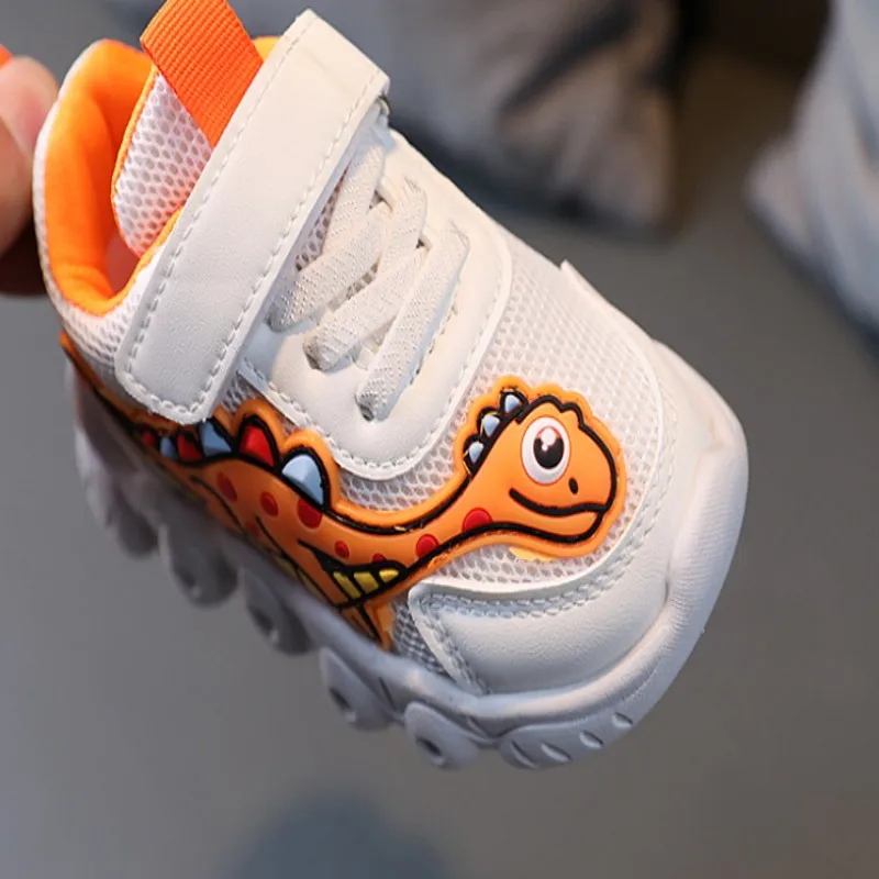 Spring Autumn New Boys' Girls' Dinosaur LED Light Sports Shoes With Mesh Surface Breathable And Casual Light Shoes Children