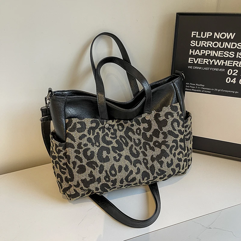 حقيبة شطبة ذات سعة كبيرة بطباعة الفهد الرجعية حقيب...