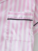 Haut à manches courtes boutonné à revers rayé en satin deux pièces avec poches et short à nœud ensemble de vêtements de détente pour femmes printemps/été adapté à un usage domestique 4