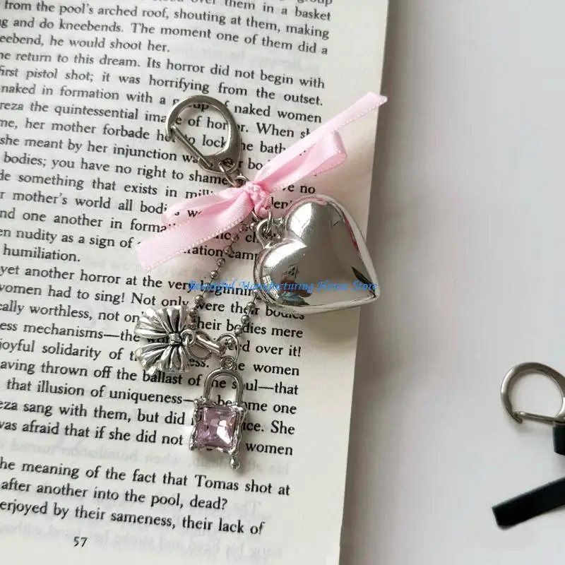 E56A Stylish Heart Ornament Handtasche Dekoration einzigartige Bowknot Herzanhänger Keychain Ornament Stylish Keyring Charm – Detail 10