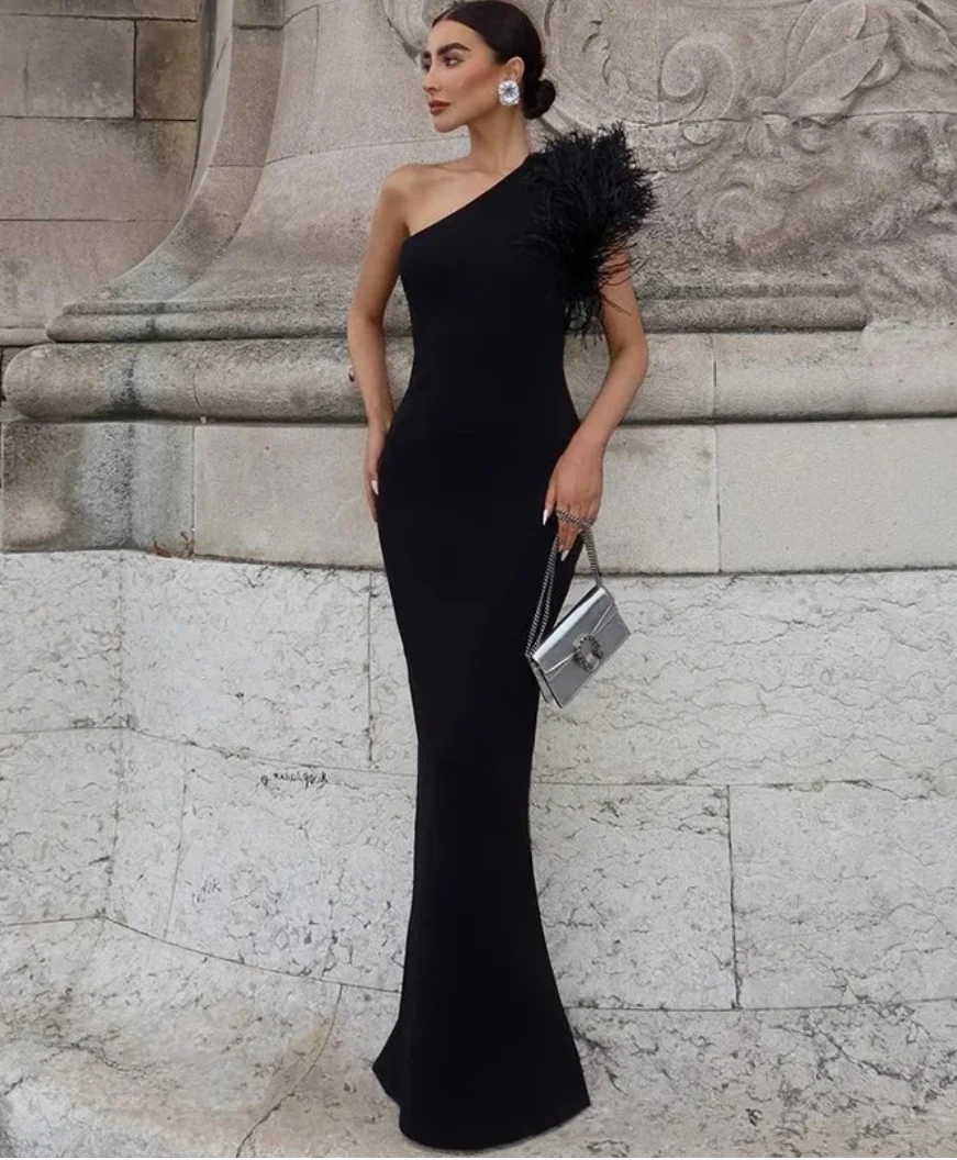 

A Line Satin One Shoulder Sleeveless Prom Dress with Feathers Formal Evening Gowns Party Wear Dresses