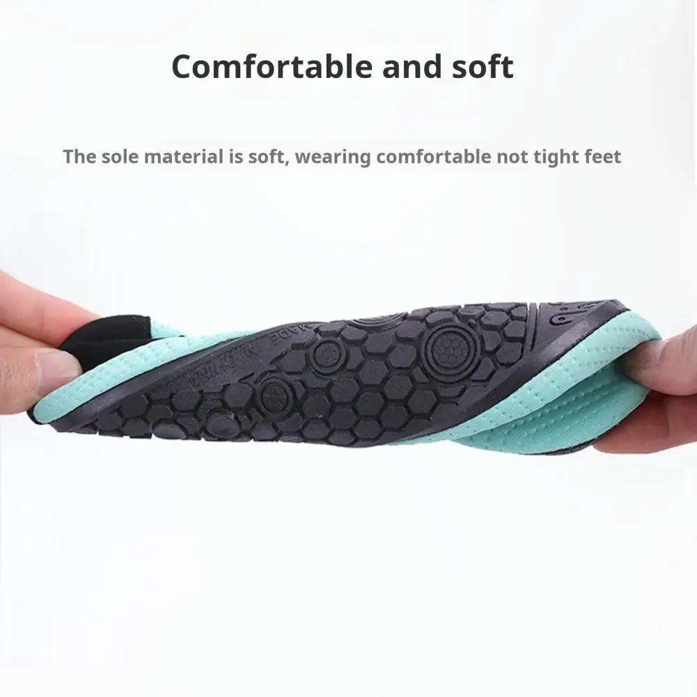 1 Pair Stream Tracing Shoes Thermoplastic Rubber Sole Microfiber Aqua Shoes Beach Footwear Anti-Slip Heel Patch Wading