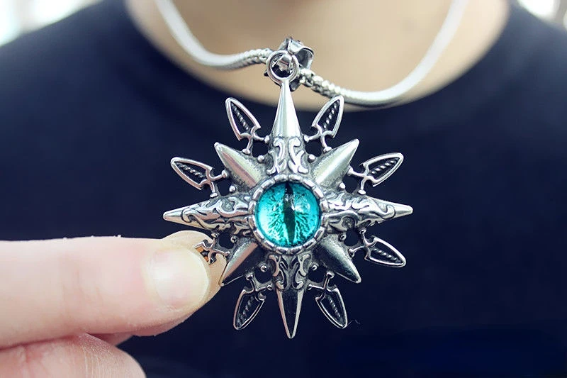 New 2023 Vintage Fashion Blue Eye Necklace Unisex Hip-hop Punk Pendant Banquet Jewelry Accessories Gift